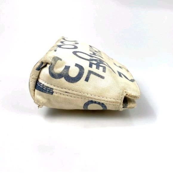 Chanel Pouch Chanel CANVAS CHANEL LOGO WHITE SILVER AUTHENTIC. - Picture 5 of 11